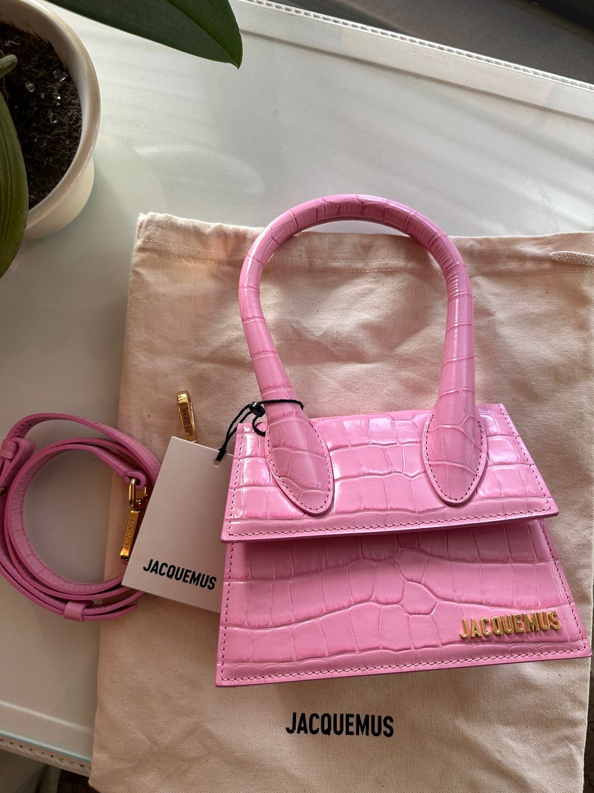 290cc392-8af5-4a4e-b6d6-76619125ccc4