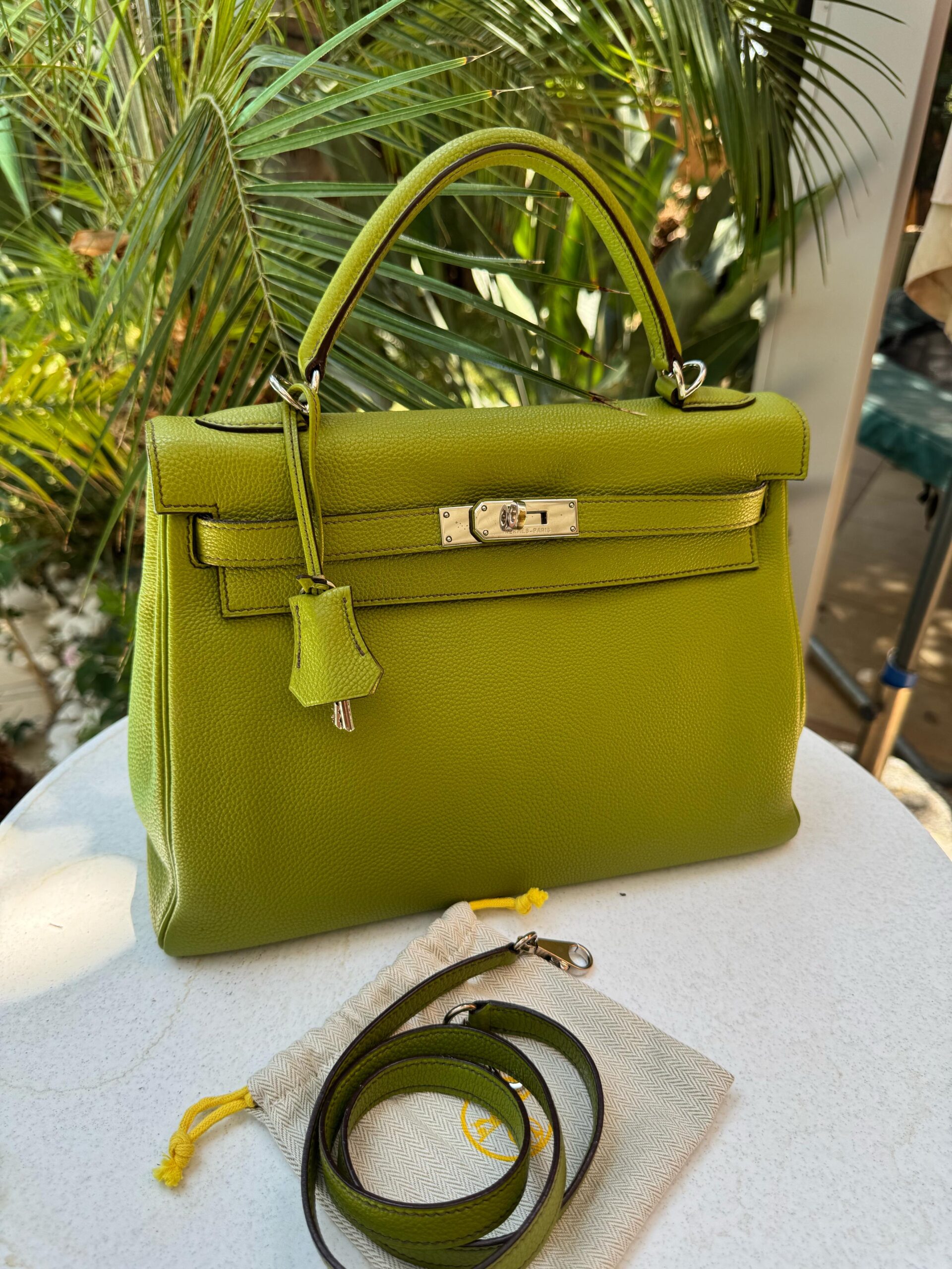 590d3a4c-8f22-4542-8e57-4d788d07c703